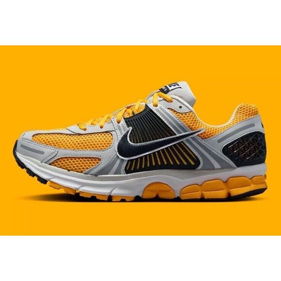 NIKE ZOOM VOMERO 5 University Gold / Photon Dust FB9149-002 Men\'s Size 11 New main image 7